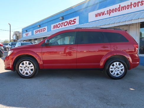 Used 2015 Dodge Journey SE w/ Flexible Seating Group image 3