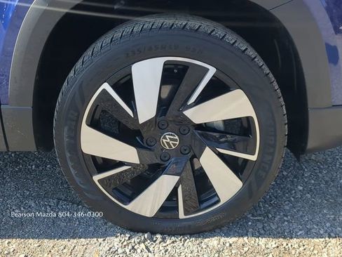 Used 2023 Volkswagen Taos SEL image 10