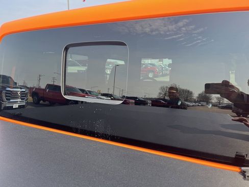 Used 2025 Jeep Gladiator Sport image 10