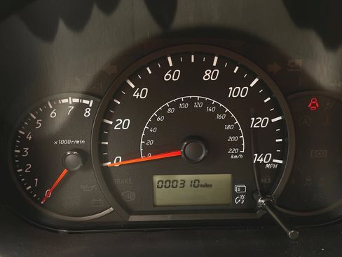 Used 2024 Mitsubishi Mirage LE FWD image 14