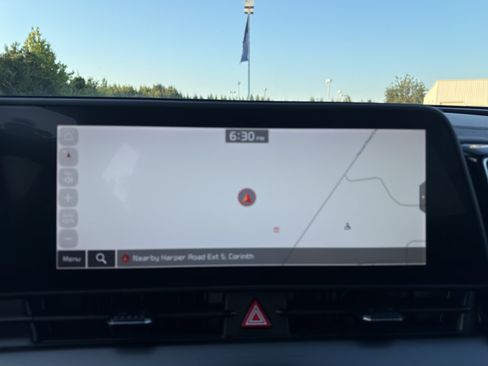 Used 2025 Kia Sportage EX FWD image 23