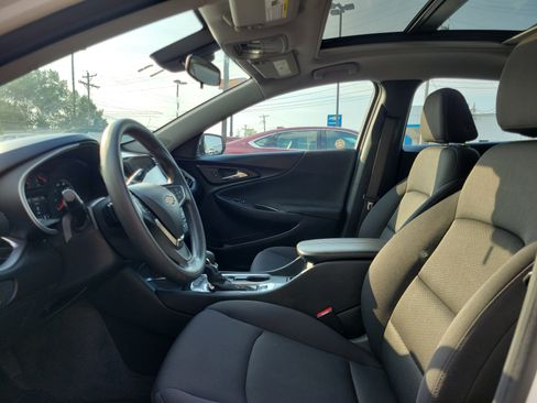 Used 2024 Chevrolet Malibu LT FWD image 15