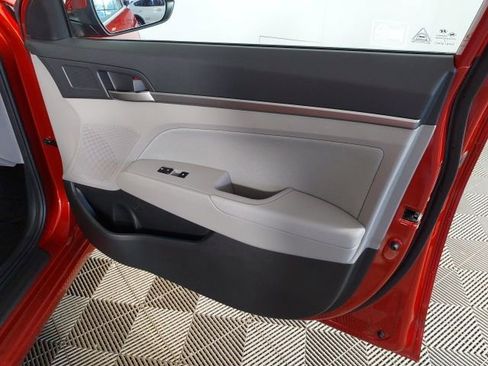 Used 2018 Hyundai Elantra SEL w/ Cargo Package FWD image 18