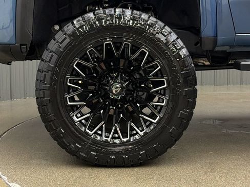 Used 2026 GMC Sierra 3500 Denali w/ Denali Reserve Package AWD/4WD image 10