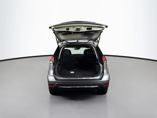 Used 2019 Nissan Rogue SV AWD/4WD image 25