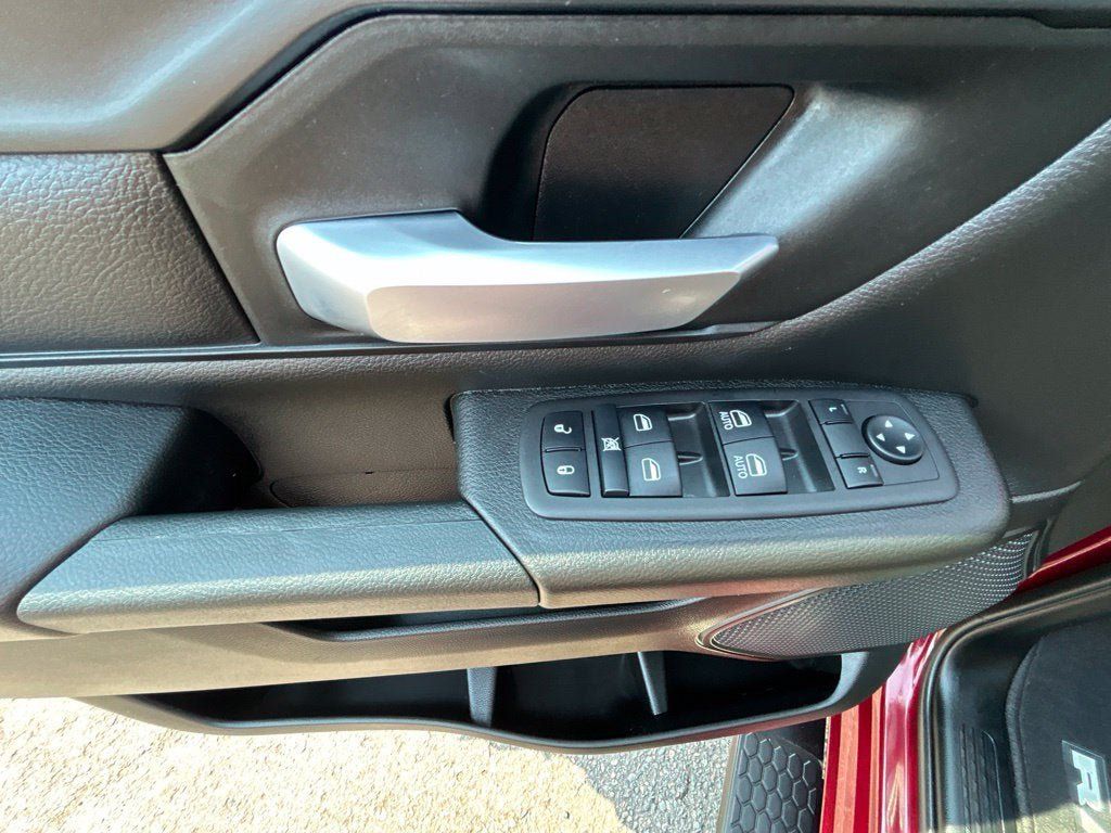 Used 2024 RAM 1500 Tradesman AWD/4WD image 17