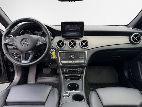 Used 2020 Mercedes-Benz GLA 250 4MATIC image 16