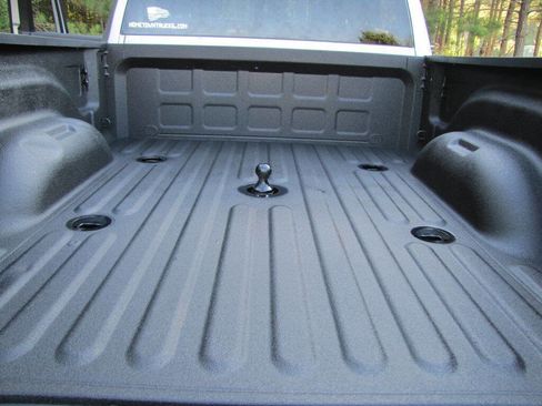 Used 2024 RAM 2500 Big Horn w/ Night Edition AWD/4WD image 34