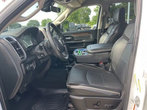 Used 2024 RAM 2500 Laramie w/ Safety Group AWD/4WD image 15