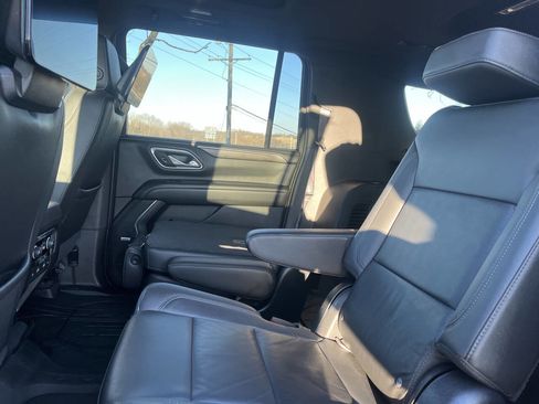 Used 2021 Chevrolet Suburban Z71 w/ Rear Media and Nav Package image 25