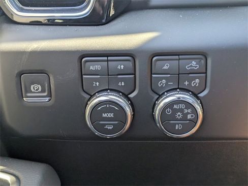 New 2026 GMC Sierra 3500 Denali w/ Denali Reserve Package image 24