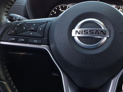 Used 2020 Nissan Sentra SV image 10