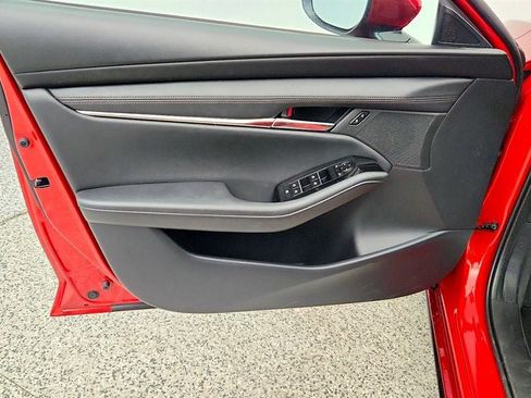 Used 2025 MAZDA MAZDA3 s FWD image 11