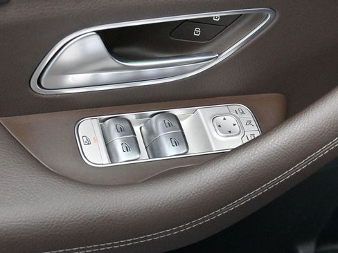 Used 2023 Mercedes-Benz GLS 450 4MATIC image 13