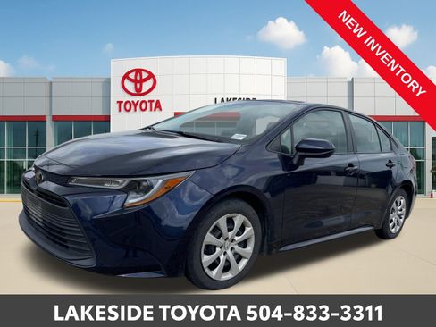 Used 2024 Toyota Corolla LE image 1
