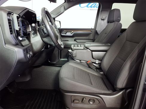 Used 2022 Chevrolet Silverado 1500 LT image 8