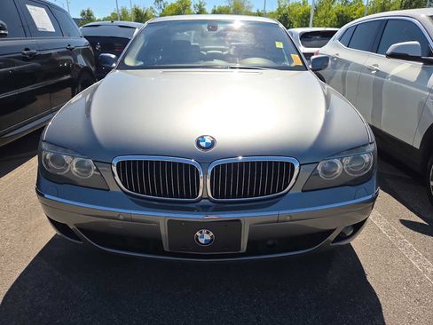 Used 2006 BMW 750i RWD image 10