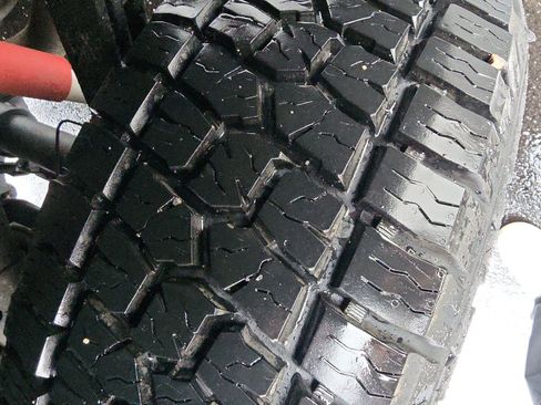 Used 2023 Chevrolet Silverado 1500 LT image 10