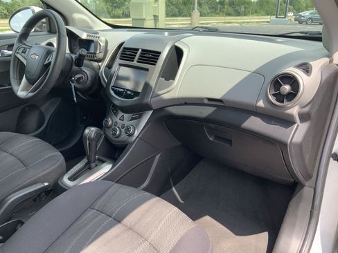 Used 2015 Chevrolet Sonic LT FWD image 44