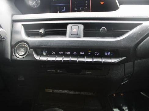 Used 2021 Lexus UX 200 w/ Accessory Package (Z1) image 20