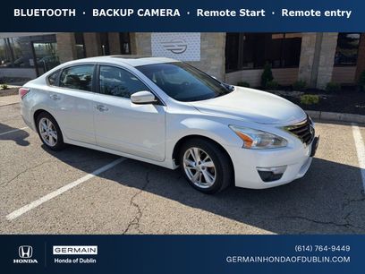 Used 2014 Nissan Altima 2.5 SV w/ Convenience Package