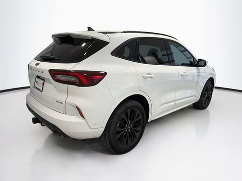 Used 2023 Ford Escape ST-Line Elite w/ Premium Technology Package image 6