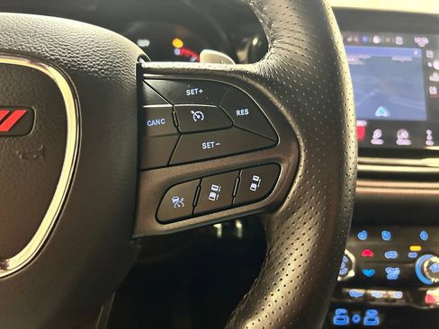 Used 2025 Dodge Durango GT AWD/4WD image 11