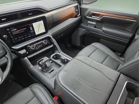 Used 2023 GMC Sierra 1500 Denali w/ Denali Reserve Package image 12