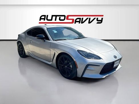 Used 2024 Toyota GR86 Premium RWD image 1