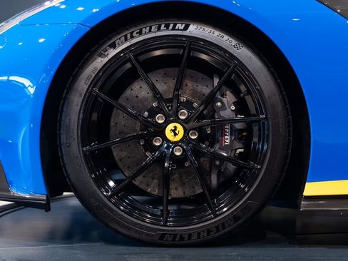 Certified 2017 Ferrari F12tdf RWD image 15