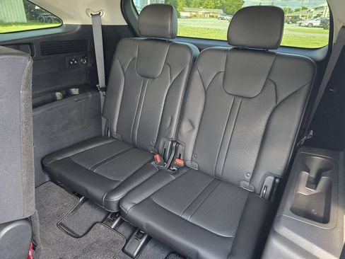 Used 2023 Kia Sorento S FWD image 11