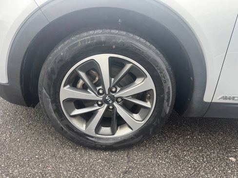 Used 2019 Kia Sorento EX AWD/4WD image 13