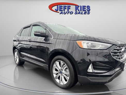 Used 2020 Ford Edge Titanium image 3