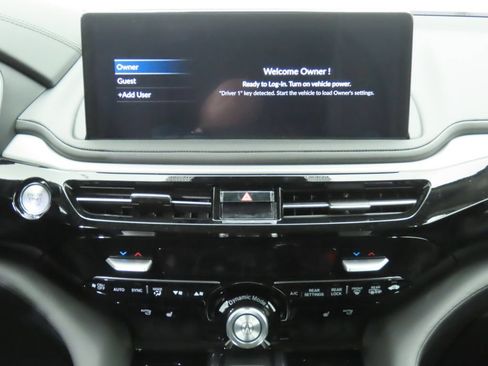 Used 2026 Acura MDX w/ Technology Package FWD image 15