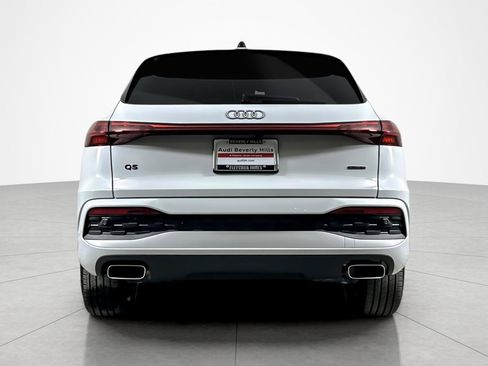 Used 2025 Audi Q5 Premium Plus w/ Premium Plus AWD/4WD image 4