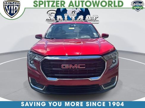Used 2022 GMC Terrain SLE w/ Driver Convenience Package AWD/4WD image 3