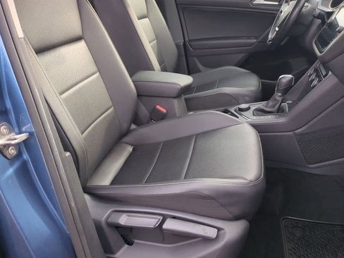 Used 2019 Volkswagen Tiguan SE w/ Panoramic Sunroof Package image 22
