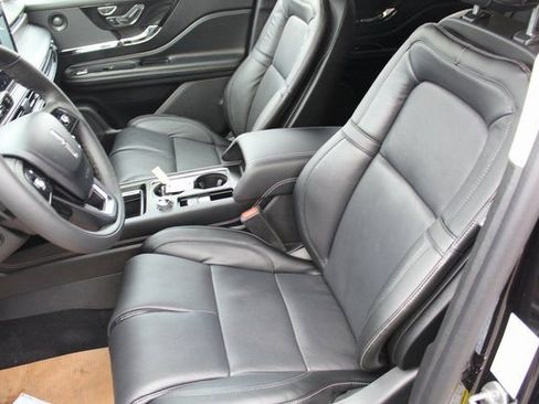 New 2026 Lincoln Corsair Reserve image 12