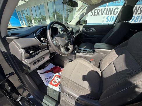 Used 2019 Chevrolet Traverse LT AWD/4WD image 16