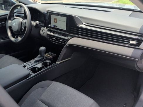 Used 2025 Toyota Camry LE FWD image 18