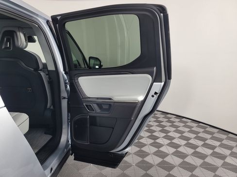 Used 2023 Rivian R1T Adventure image 19