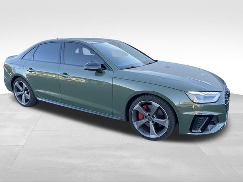 Used 2023 Audi A4 2.0T Premium Plus w/ Premium Plus Package AWD/4WD image 3
