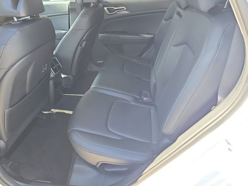 Certified 2023 Kia Sportage EX FWD image 16