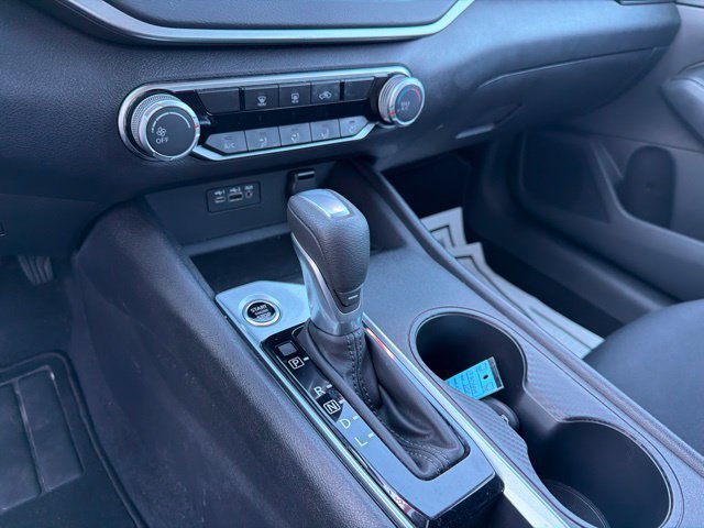 Used 2025 Nissan Altima 2.5 S FWD image 18