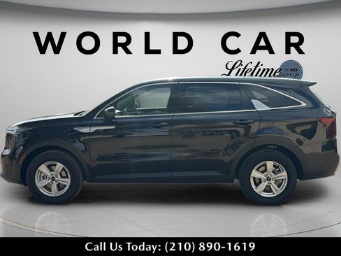 New 2026 Kia Sorento LX FWD image 4