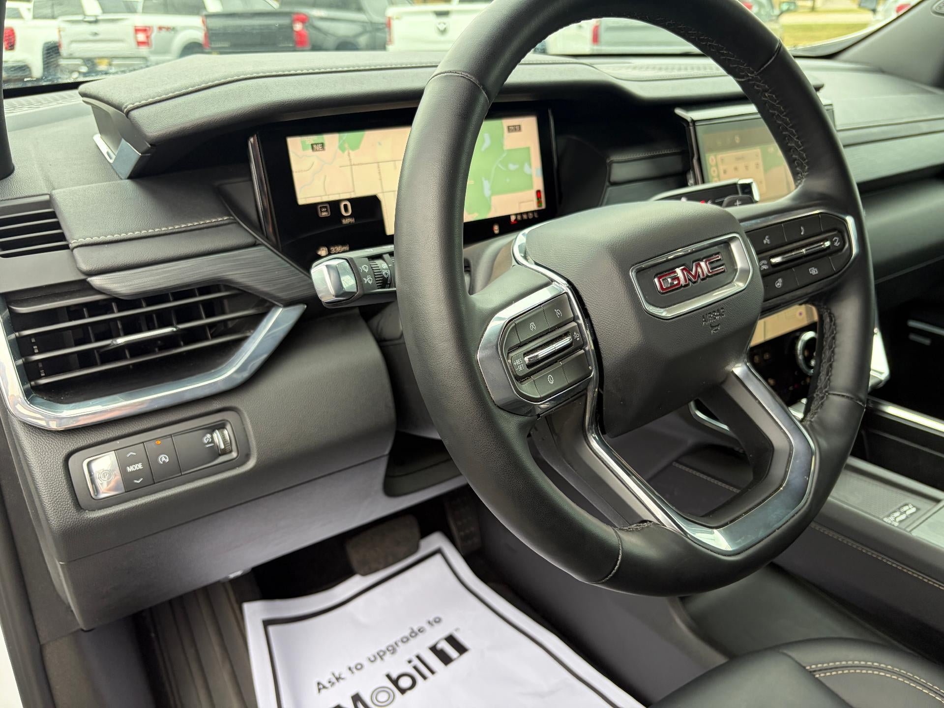 Used 2026 GMC Acadia Elevation w/ Elevation Premium Package FWD image 16