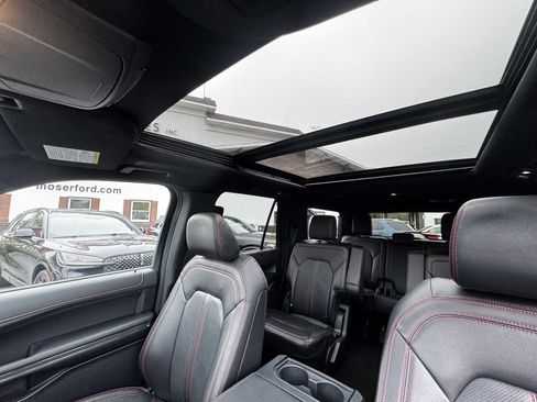 Used 2023 Ford Expedition Max Limited AWD/4WD image 4
