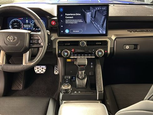 Used 2025 Toyota Tacoma TRD Sport image 16