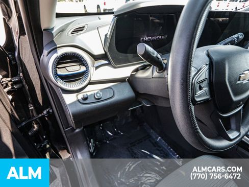 Used 2024 Chevrolet Trax LT image 38