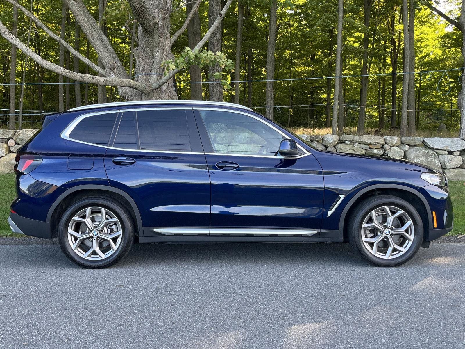 Used 2022 BMW X3 xDrive30i AWD/4WD image 2